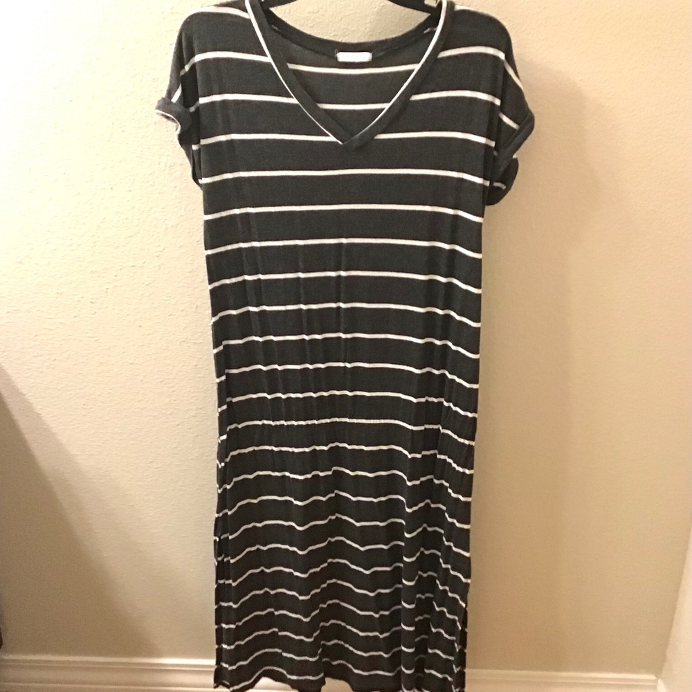 Women’s Midi T-shirt dress